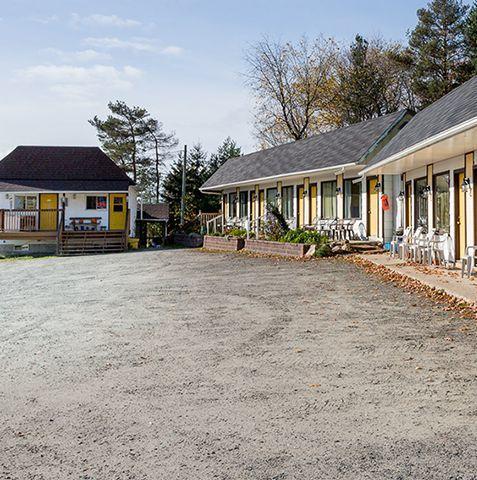 הנטסוויל Highland Court Motel מראה חיצוני תמונה
